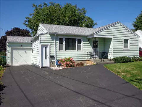 Exterior - 155 Knapp Ave, Irondequoit, NY 14609 photo 3 of 9