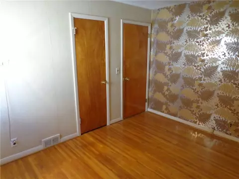 Bedroom - 155 Knapp Ave, Irondequoit, NY 14609 photo 4 of 6