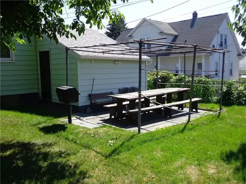 Exterior - 155 Knapp Ave, Irondequoit, NY 14609 photo 7 of 9