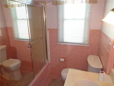 Bath - 155 Knapp Ave, Irondequoit, NY 14609 photo 2 of 3