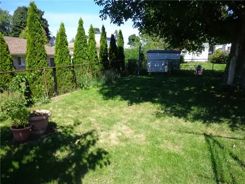 Exterior - 155 Knapp Ave, Irondequoit, NY 14609 photo 8 of 9