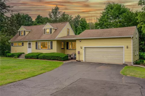 2412 Spencerport Rd, Ogden, NY 14559