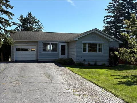 420 Fisher Rd, Chili, NY 14624