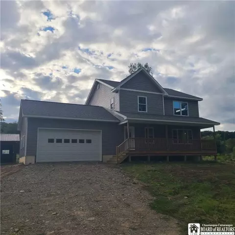 307 Panama Bear Lake Rd, Harmony, NY 14767