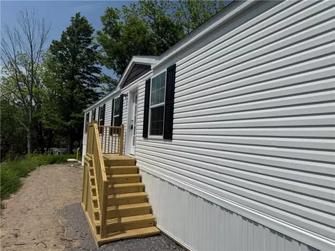 5129 E Lake Rd #1, Livonia, NY 14487