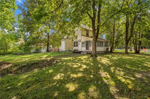 Exterior - 3902 Culver Rd, Irondequoit, NY 14622 photo 3 of 9