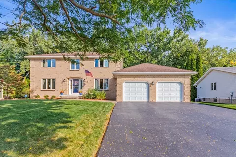 174 Old Well Rd, Greece, NY 14626