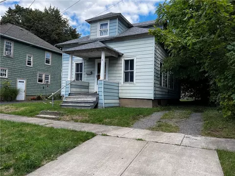 9 Universal Ave, Geneva, NY 14456