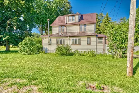 111 Rotterdam Rd, Sodus, NY 14551