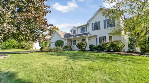 240 Alverstone Way, West Henrietta, NY 14586