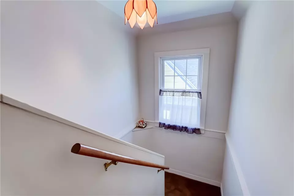 Entry Way - 77 Harper St, Rochester, NY 14607 photo 4 of 9