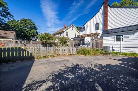 Exterior - 61 Wimbledon Rd, Irondequoit, NY 14617 photo 10 of 15