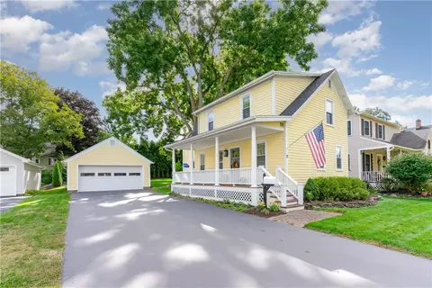 21 Hulburt Ave, Perinton, NY 14450