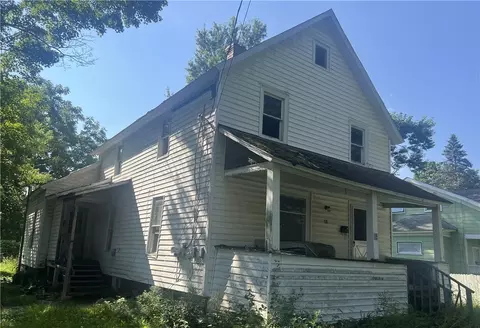 18 Church St, Franklinville, NY 14737