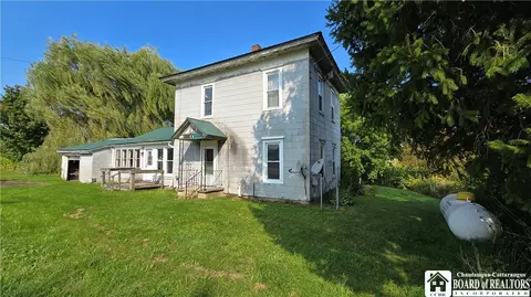 1184 Cassadaga Rd, Villenova, NY 14138