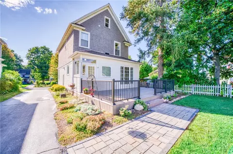 314 Canandaigua St, Palmyra, NY 14522