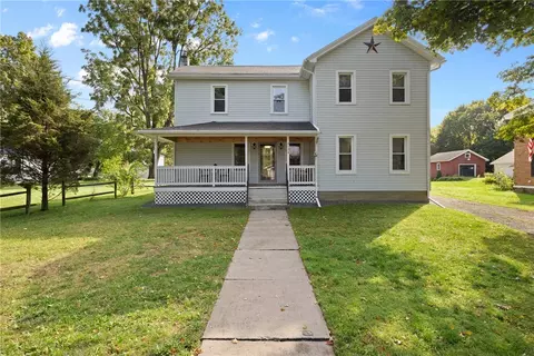 4134 Dix St, Rose, NY 14542