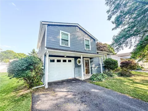 326 Village Walk Cir, Ogden, NY 14559