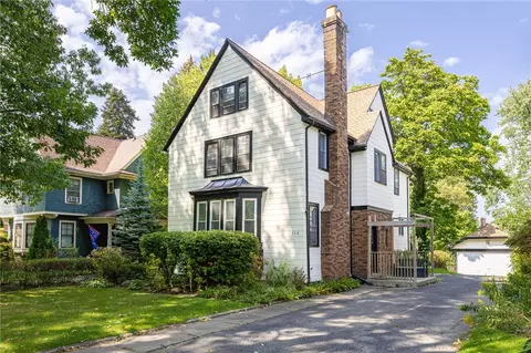216 Seneca Pkwy, Rochester, NY 14613