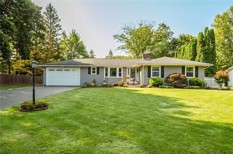155 Bunker Hill Dr, Rochester, NY 14625