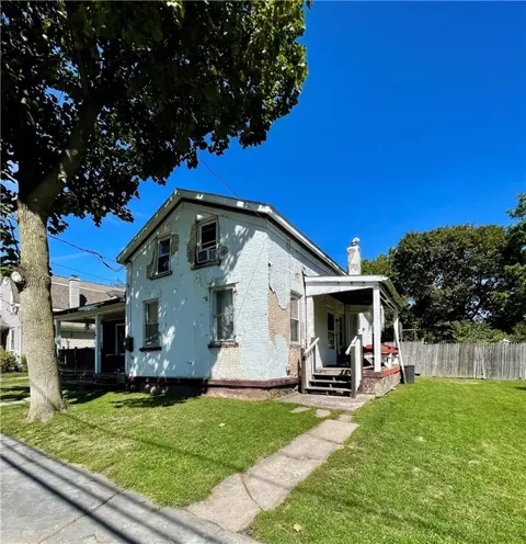 Exterior - 123 E Williams St, Waterloo, NY 13165 photo 2 of 3