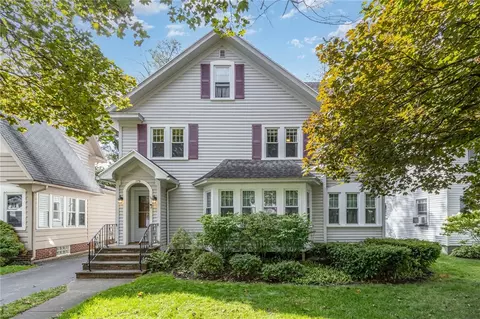 179 Northfield Rd, Irondequoit, NY 14617