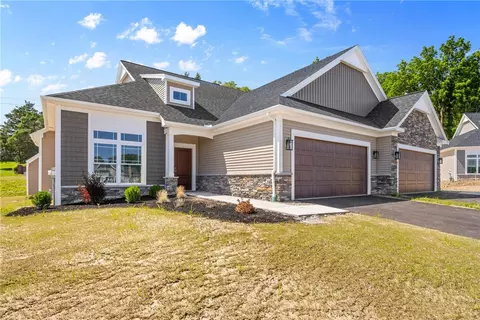 15 Eagle Holw, Perinton, NY 14526
