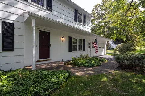25 Kurt Rd, Perinton, NY 14534