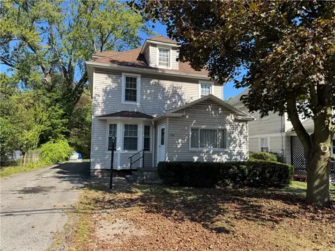 1736 Blossom Rd, Brighton, NY 14610