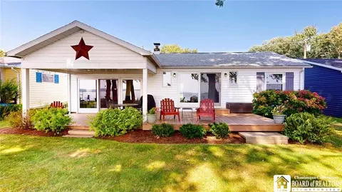 6483 Sandalwood Ln, Mayville, NY 14757