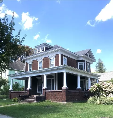 53 Center St, Oneonta, NY 13820