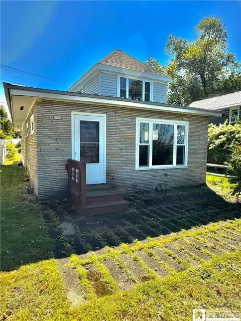 4400 W Fairmount Ave, Busti, NY 14750