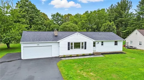 5359 Fosdick Rd, Ontario, NY 14519