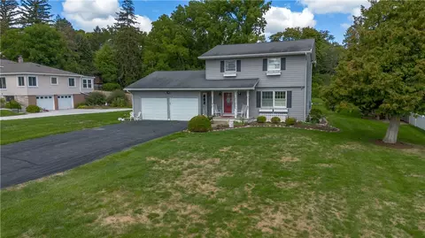 94 White Springs Ln, Geneva, NY 14456