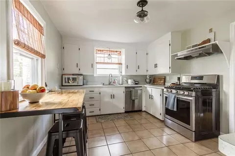 Kitchen - 337 Winfield Rd, Irondequoit, NY 14622 photo 2 of 3