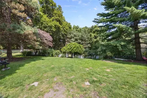 318 Thomas Ave, Irondequoit, NY 14617 photo 36
