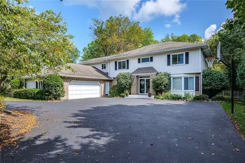 100 Winslow Ave, Brighton, NY 14620