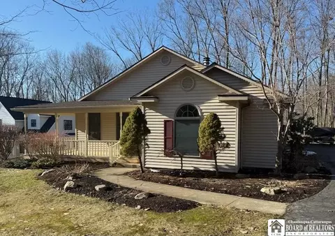 5480 Scandia Dr, Ellery, NY 14712