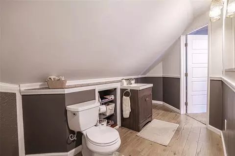 Bath - 650 Klem Rd, Webster, NY 14580 photo 1 of 4