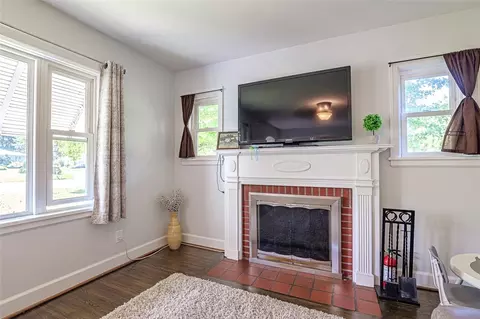 Living - 650 Klem Rd, Webster, NY 14580 photo 3 of 4