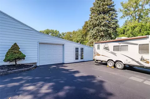 Exterior - 650 Klem Rd, Webster, NY 14580 photo 6 of 14