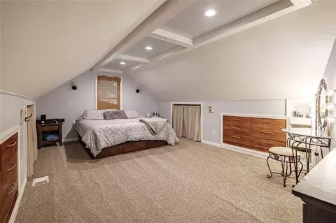 Bedroom - 650 Klem Rd, Webster, NY 14580 photo 5 of 7