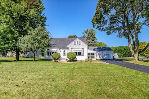 650 Klem Rd, Webster, NY 14580