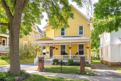 45 Rosedale St, Rochester, NY 14620