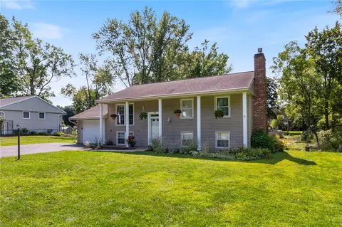 Exterior - 12 Brooktree Dr, Perinton, NY 14526 photo 2 of 5