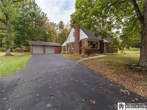 1649 Manchester Rd, Kiantone, NY 14701