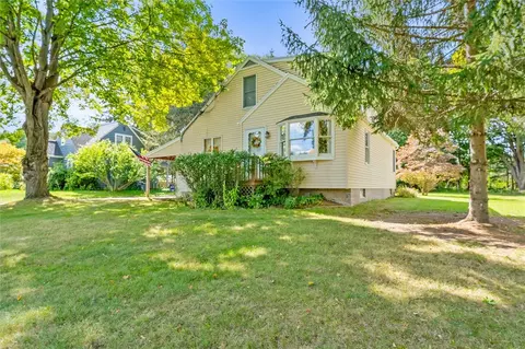 457 Jefferson Ave, Perinton, NY 14450