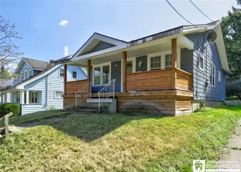 93 Summit Ave, Jamestown, NY 14701