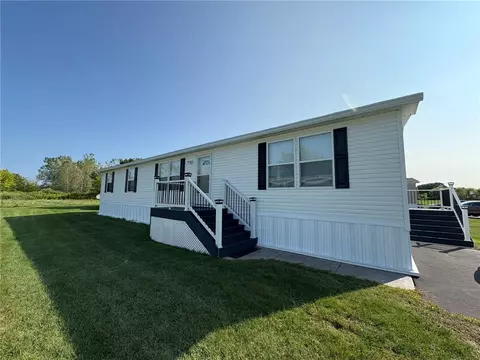 514 Hamlin Park, Shortsville, NY 14548