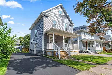 88 Rosemary Dr, Rochester, NY 14621